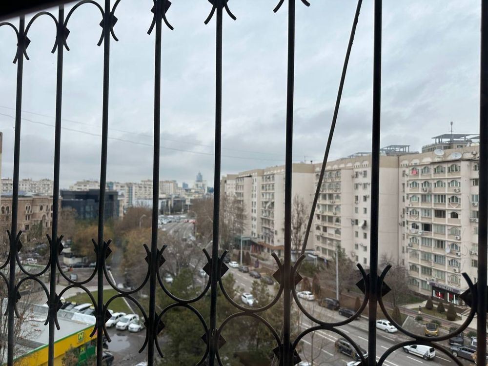 Квартира Ул. Ойбек  Банковский дом 4/7/9 180 кв.м