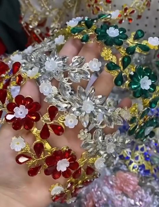 Диадема безаклари