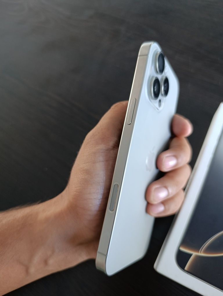 iPhone 16 Pro Max — 512GB, Natural rang