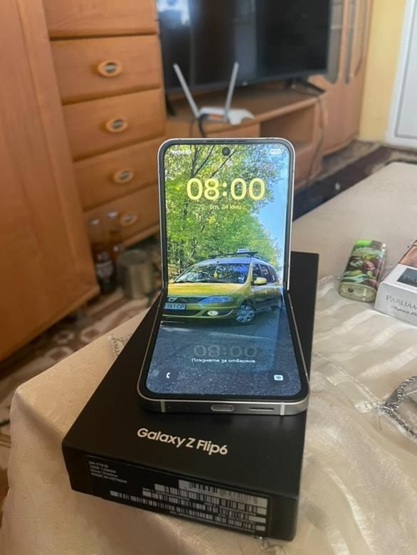 Samsung Z Flip6 256GB