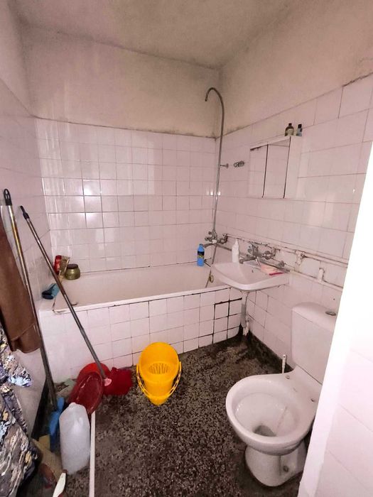 Продава се Двустаен апартамент в Перник, Изток - 65 кв.м за 1077 €/кв.м - Снимка #6