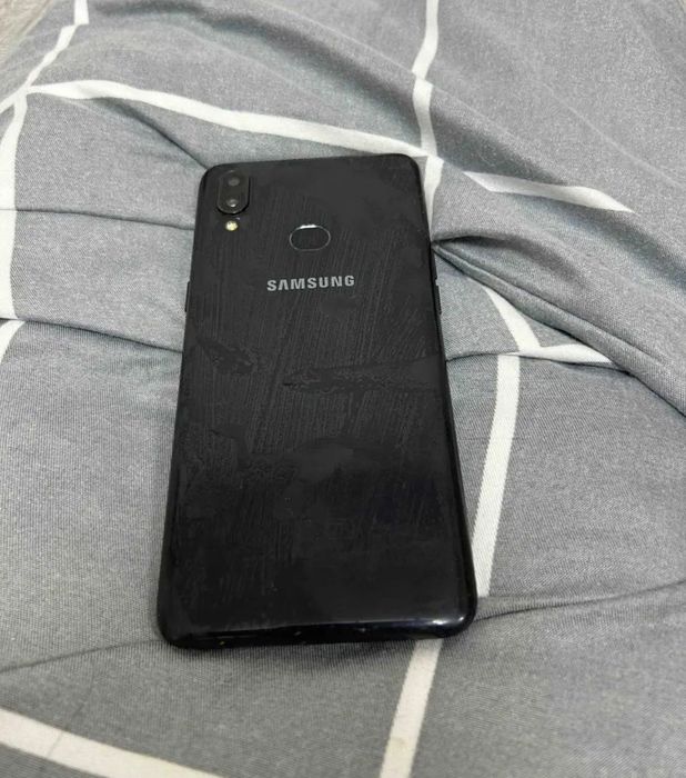 Телефоны редми и Самсунг