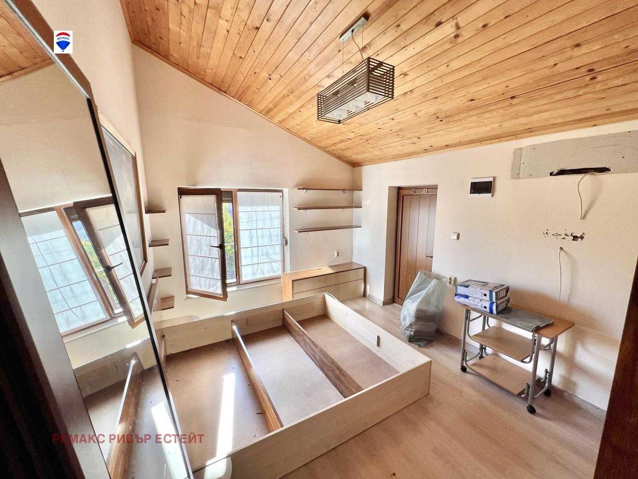Продава се Къща в с. Басарбово, Област Русе - 80 кв.м за 1124 €/кв.м - Снимка #11