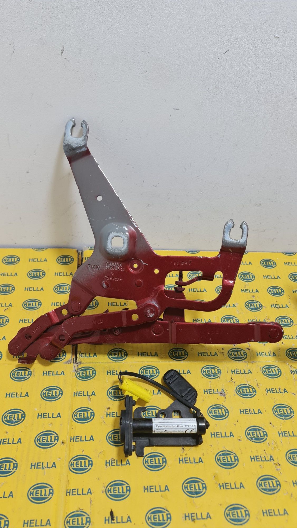 Balamale capota capse pirotehnice BMW X5 F15 X6 F16