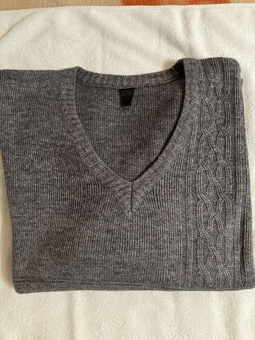 Мужской полувер новый-56 разм-3000т.Другие..