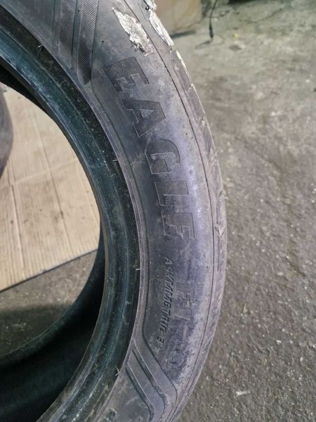 2 Goodyear R17 235/55/ 
летни гуми  DOT03117