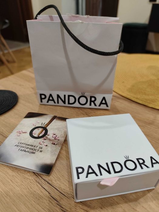 Гривна Pandora нова