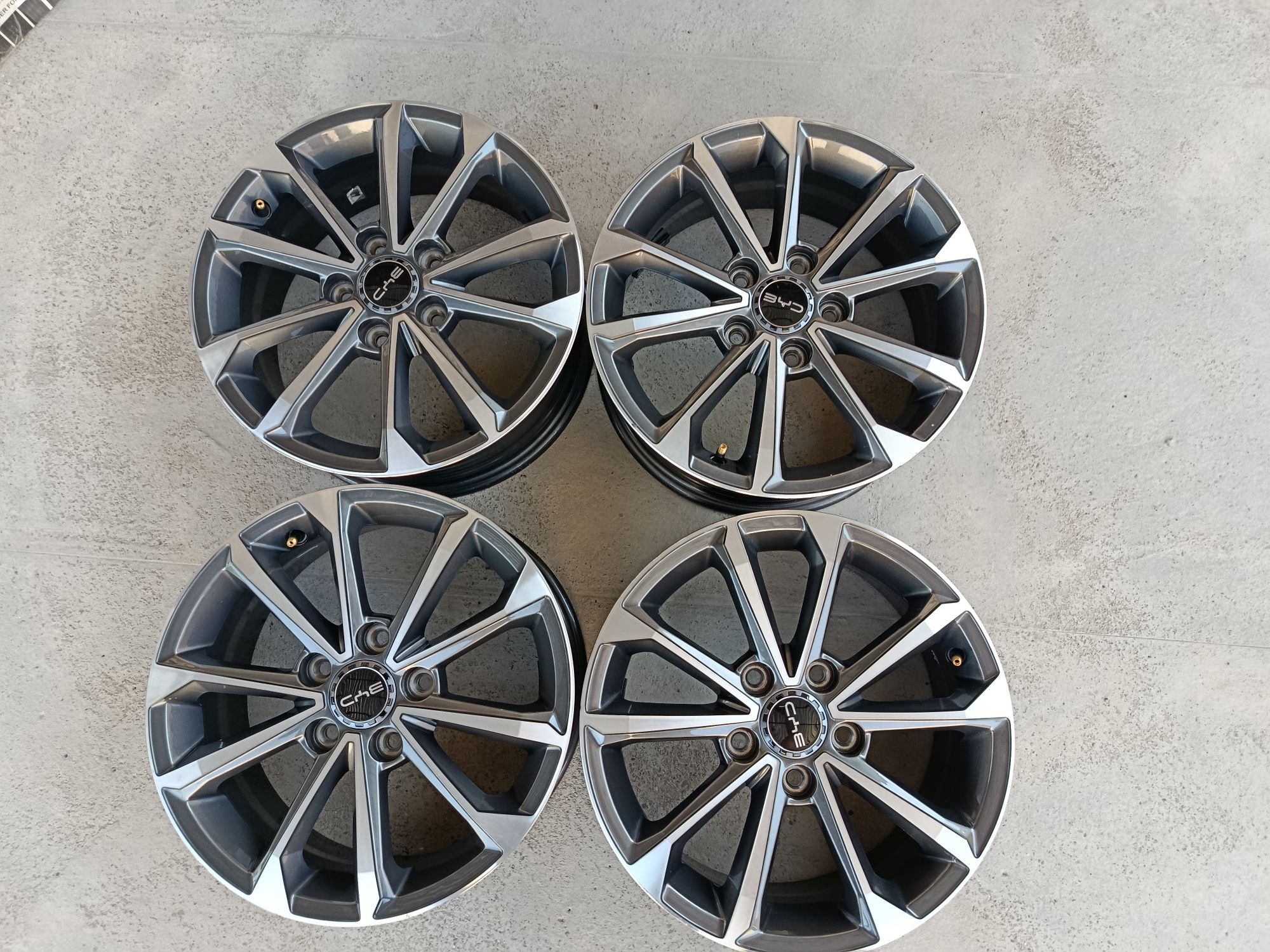 BYD Chazor 16 diskasi