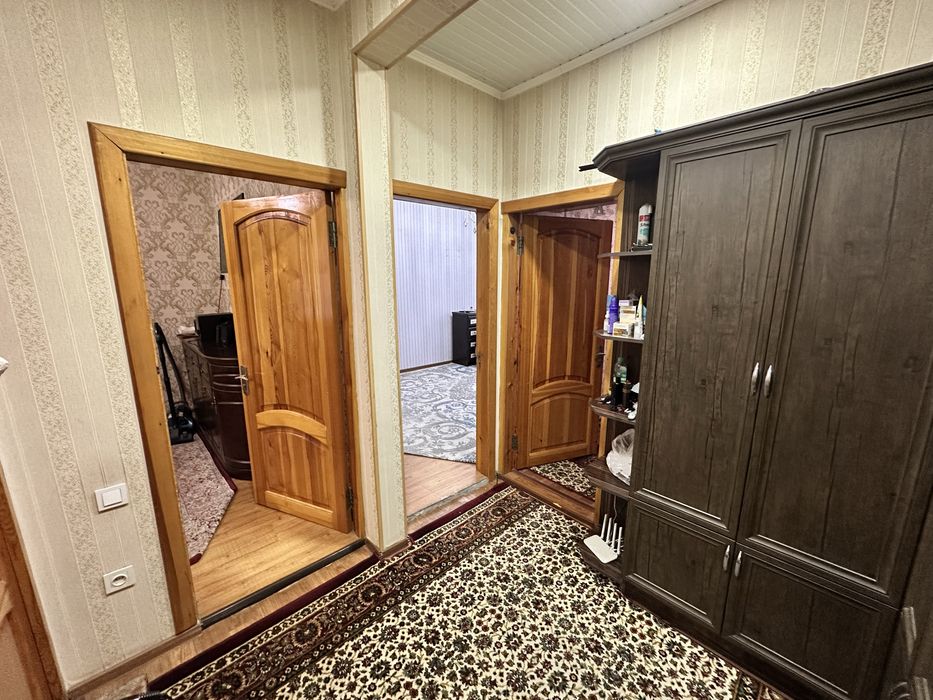 Продается 3 комнатная с баклном 1,5*6 Чиланзар 20д Арка