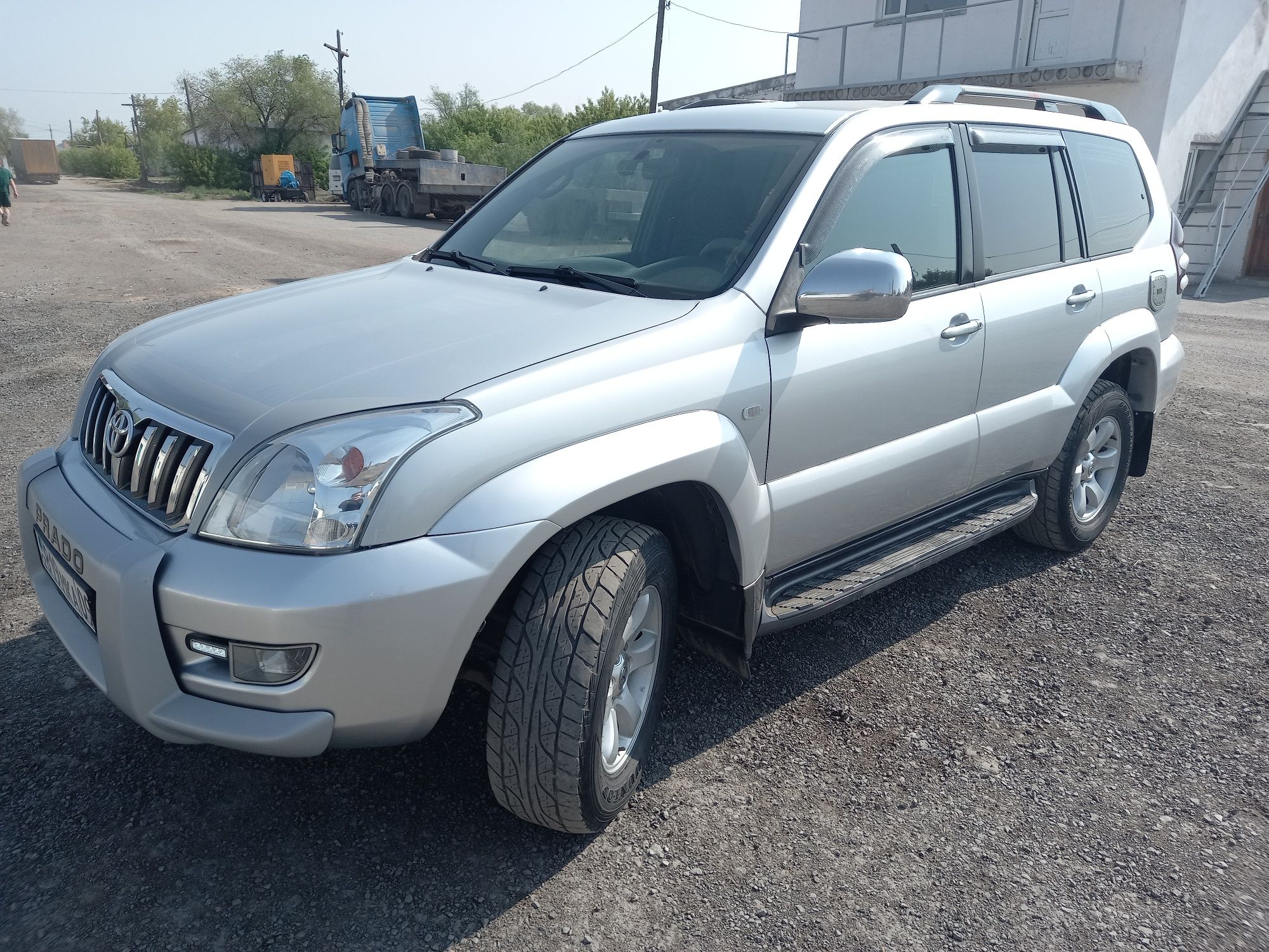 Toyota Prado 120 3л (дизель) 2005г.в.