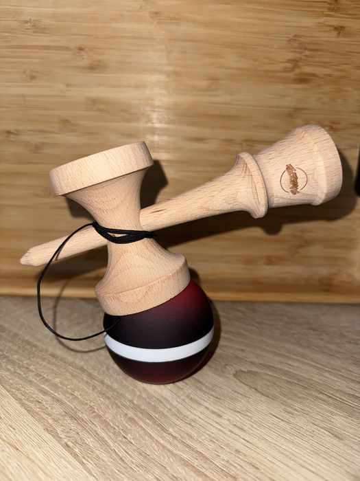 Kendama sweets antiskid 2.0 horizon red broken shape