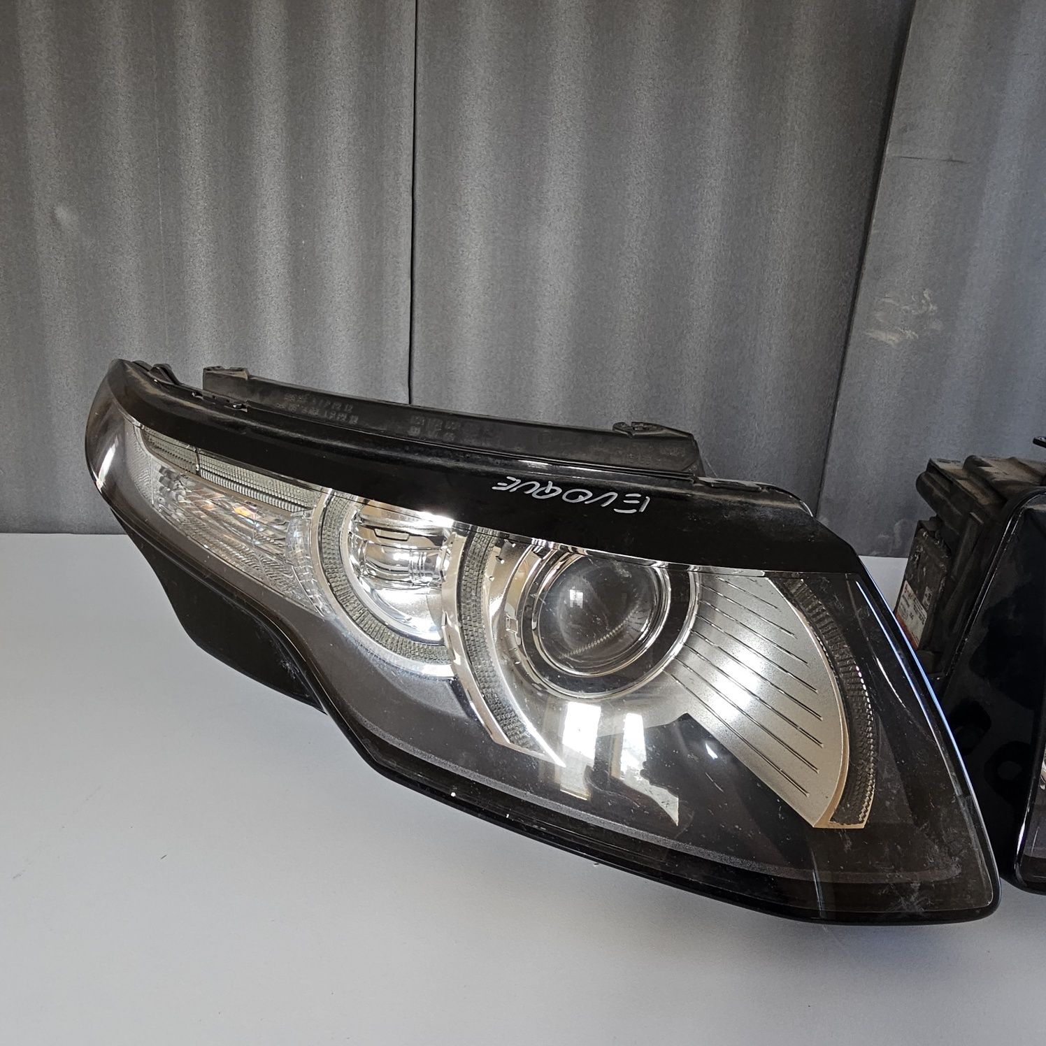 Фарове  ксенон биксенон за Land Rover Range Rover Evoque