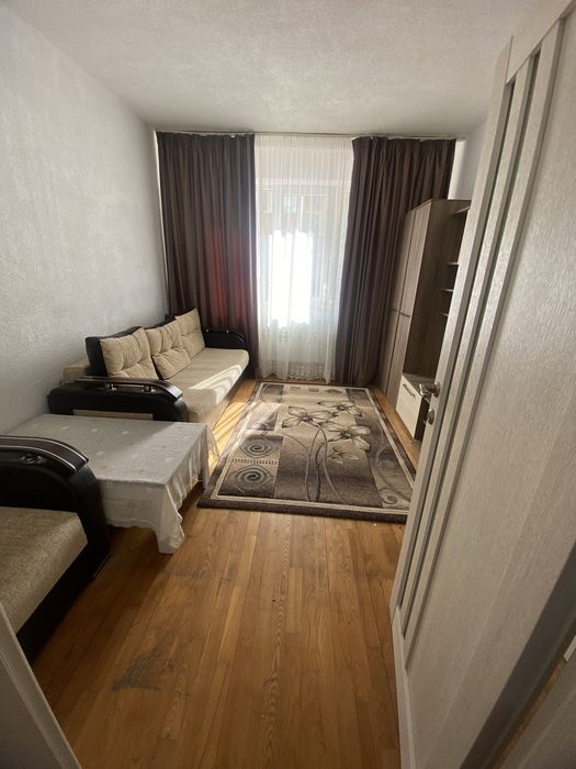 garsoniera de inchiriat la parter (burdujeni)