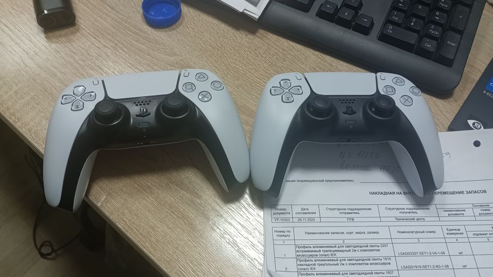 Пс5 с двумя геймпадами