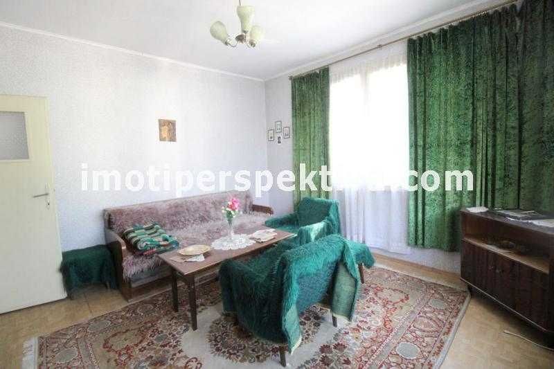Продава се Етаж от къща в Пловдив, Христо Смирненски - 133 кв.м за 1113 €/кв.м - Снимка #1