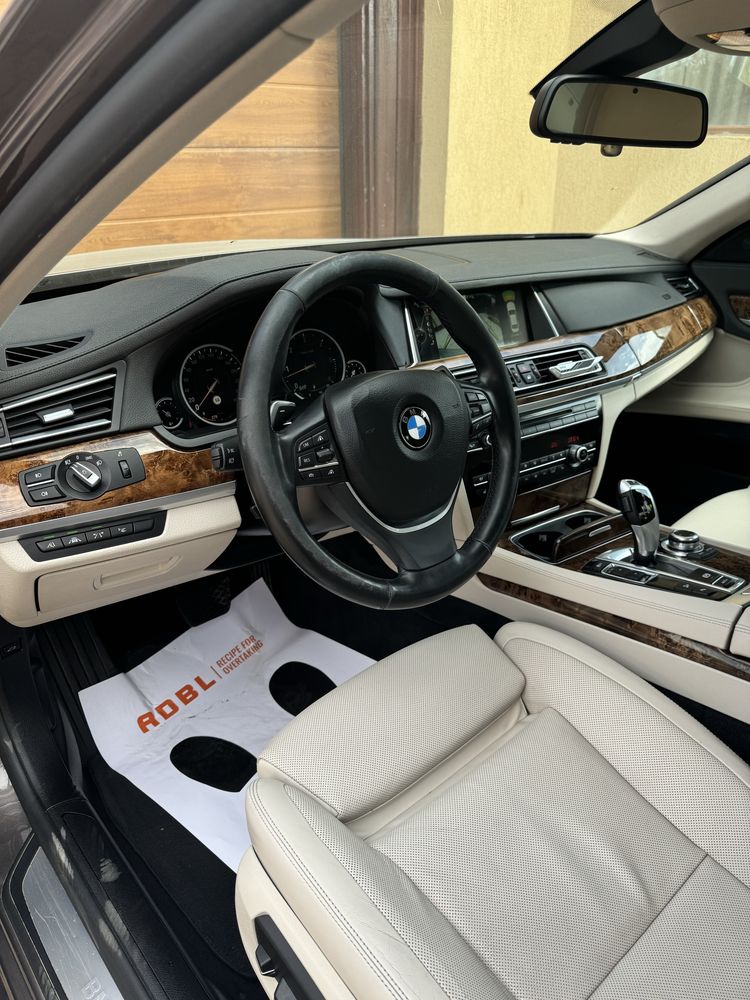 Bmw 740xD 2012 Facelift 313 cai