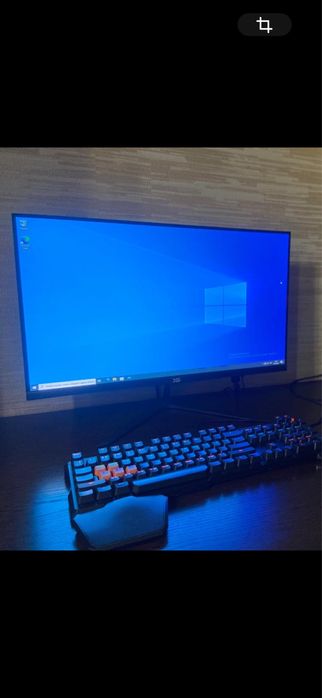 СРОЧНО ПРОДАМ монитор и клавиатуру