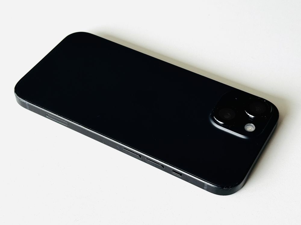 Iphone 15 128GB Black Гаранция 6 месеца