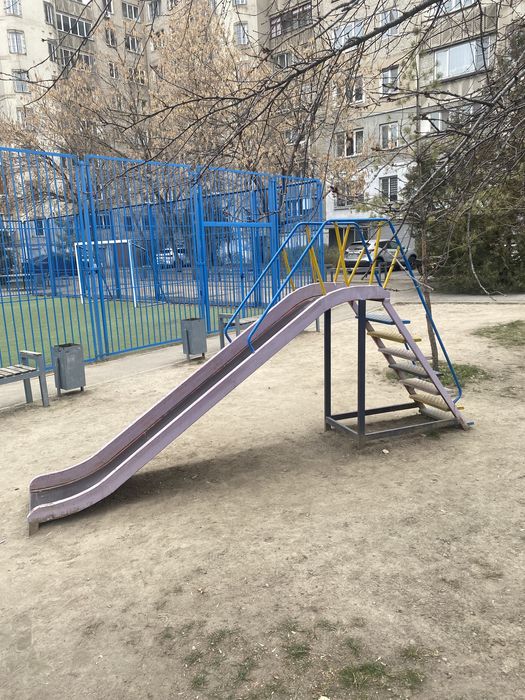 Продам детскую горку