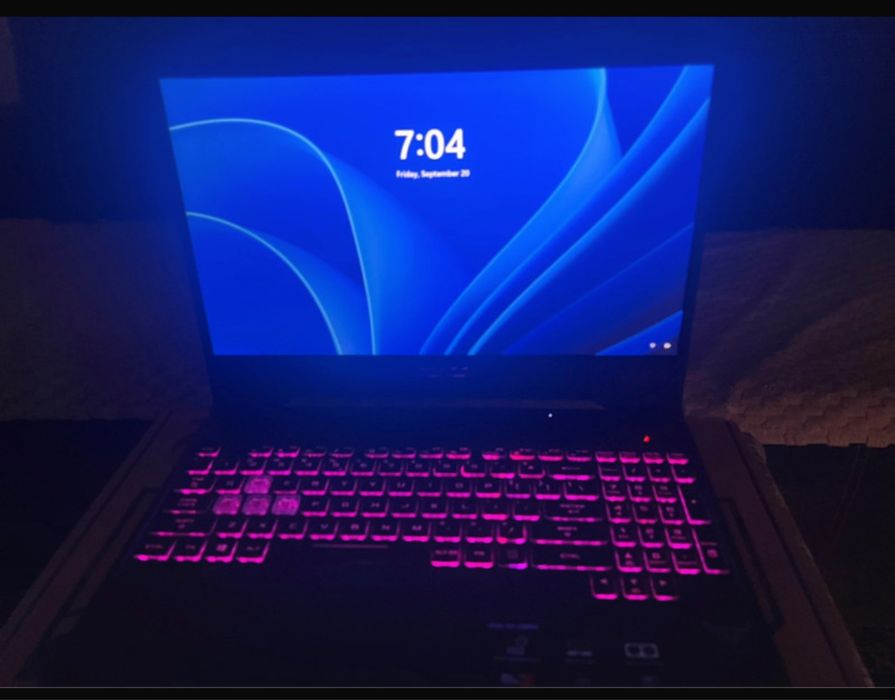 Vând laptop de gaming Asus TUF FX505DT - stare excelentă!
