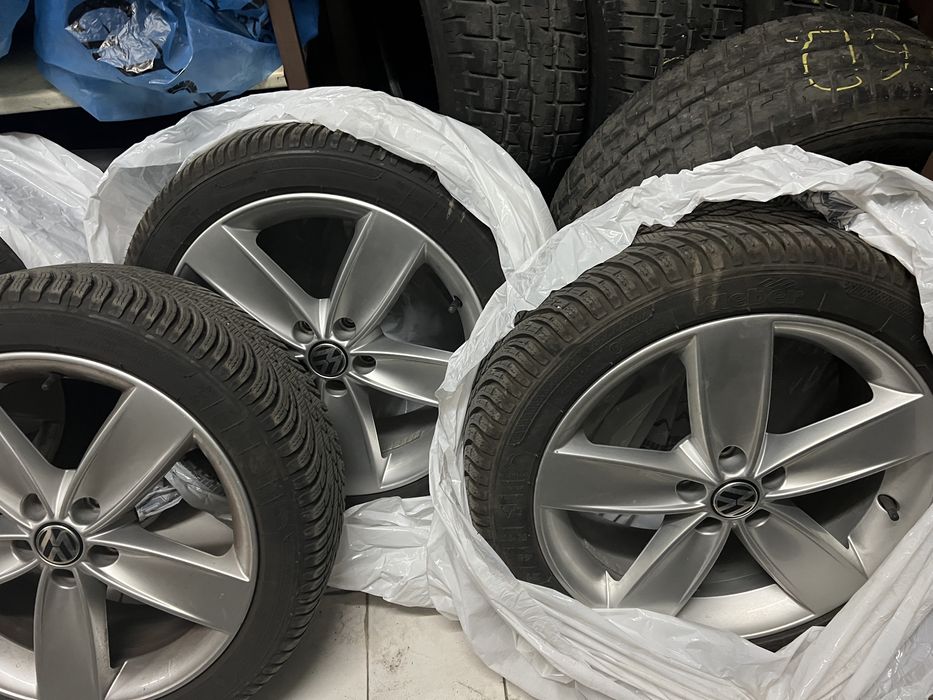 Алуминиеви джанти със зимни гуми VW 17 5x100