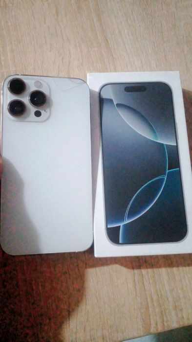 Iphone xr 16 pro korpus telefon sotiladi,Radnoy 95yomkis,256xotira