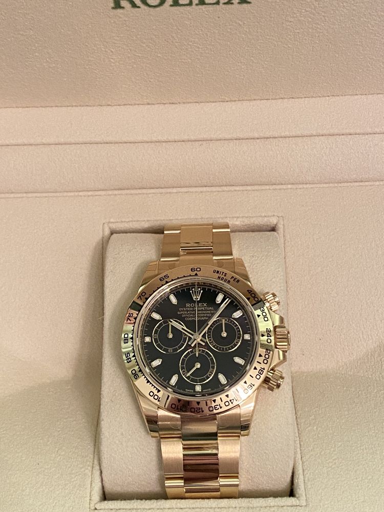 Часовник Rolex Daytona 18K Yellow Gold Black Dial