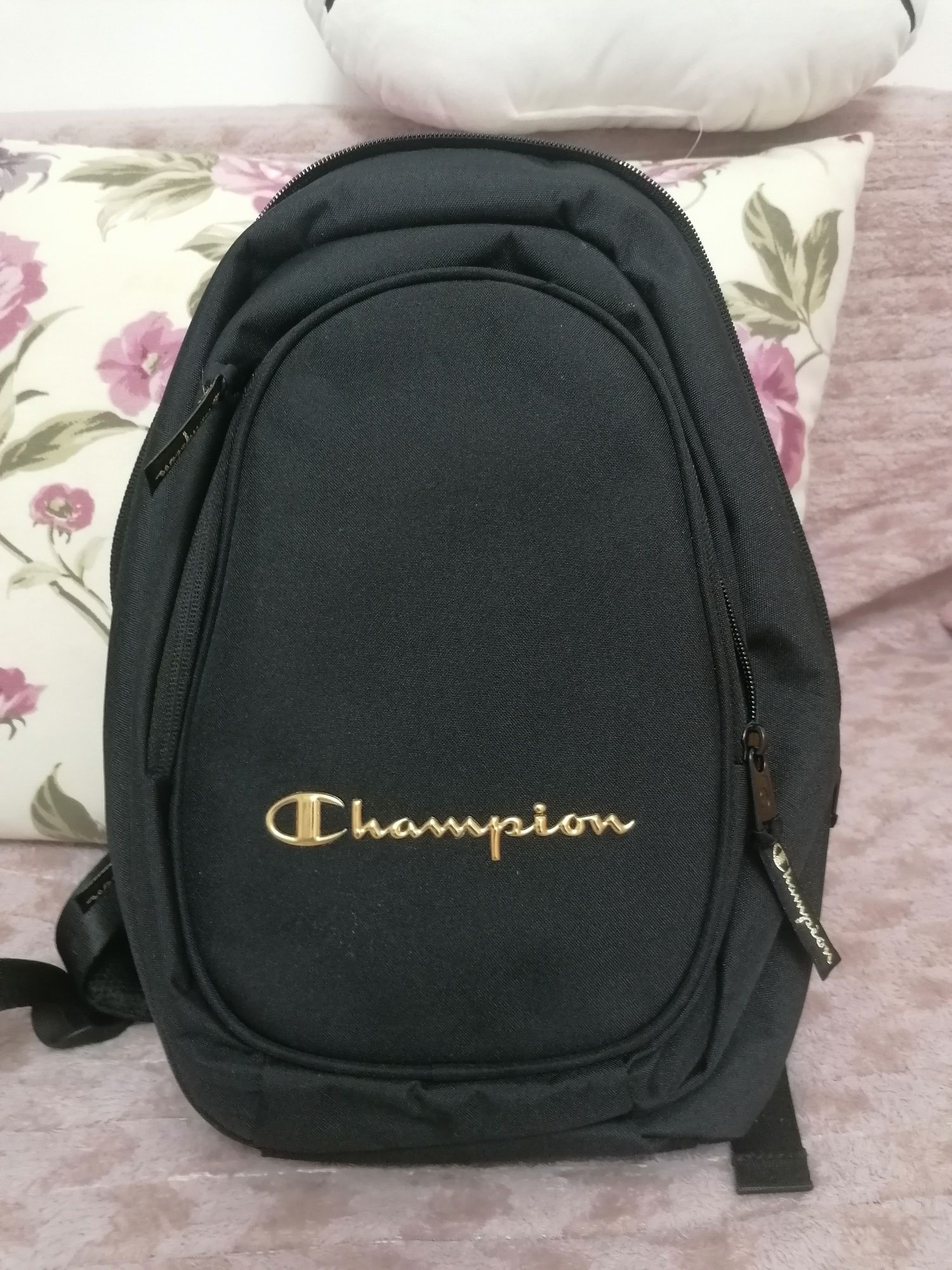 Rucsac ghiozdan Champion nou