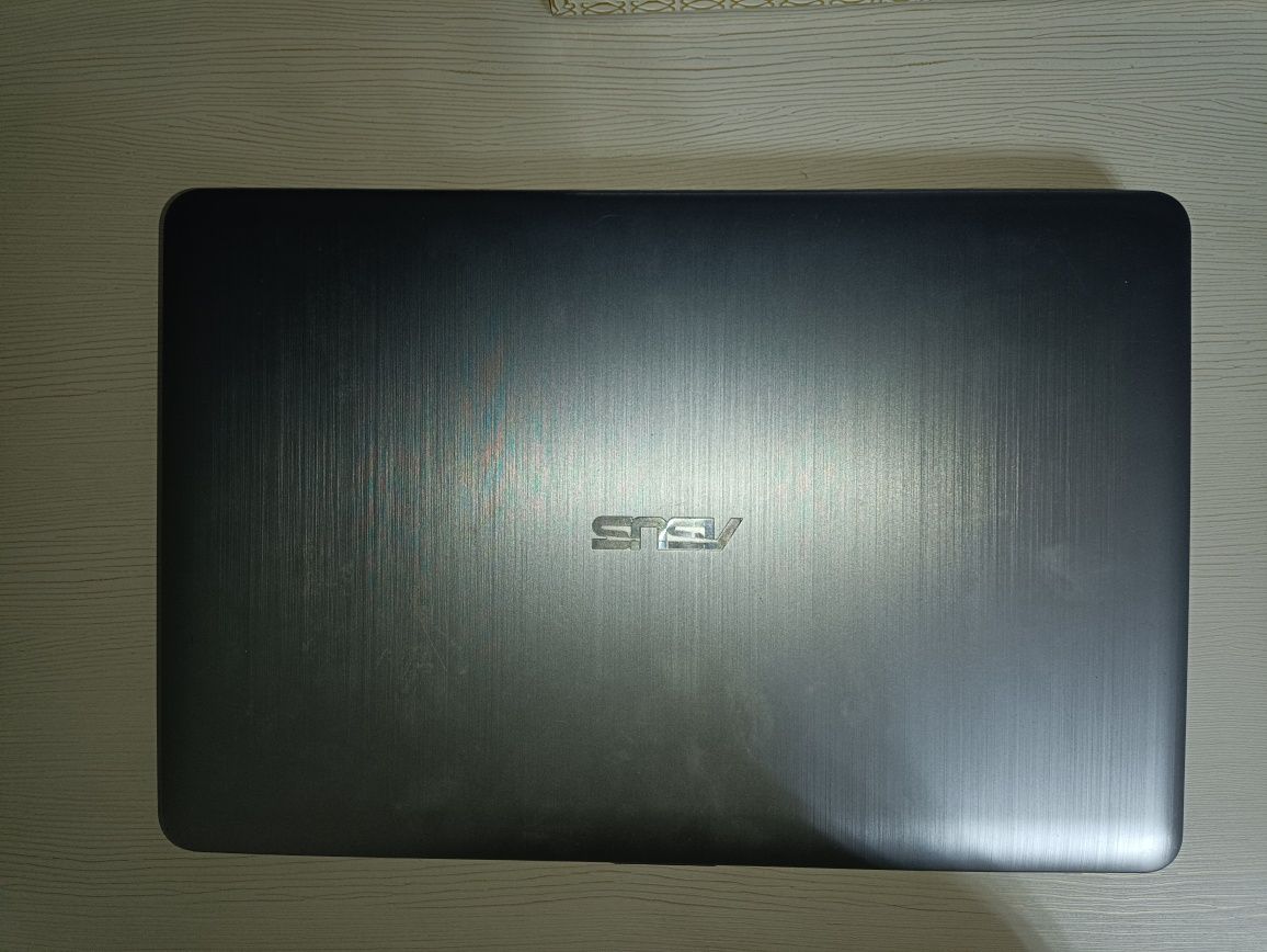 Ноутбук Asus x540s