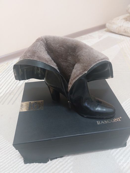 Зимние сапоги женские