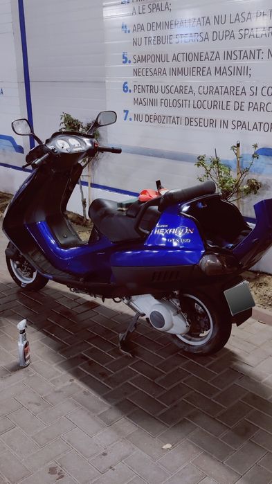 Piaggio Super Hexagon GTX 180 4T