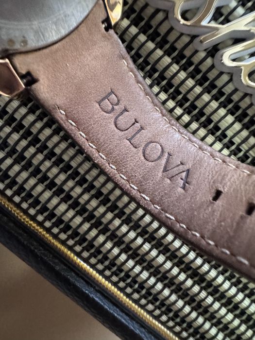 Ceas Bulova Curv 97A124