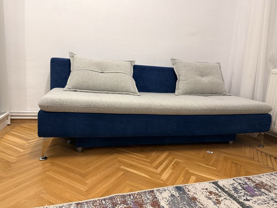 Canapea extensibila gri albastrude inalta calitate cu lada depozitare
