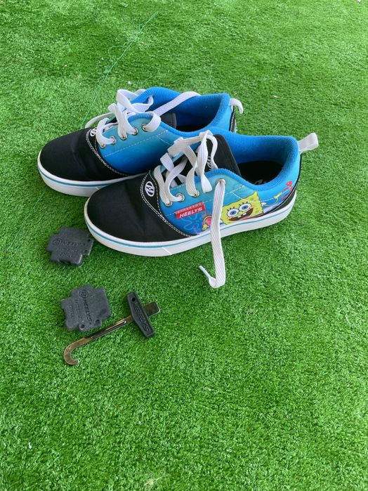 Incaltaminte cu roti Heelys SpongeBob