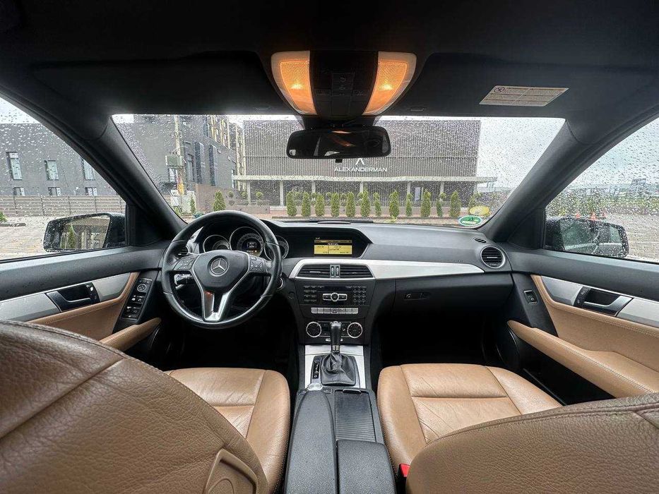 De vânzare Mercedes-Benz C 200 CDI 
BLUEEFFICIENCY