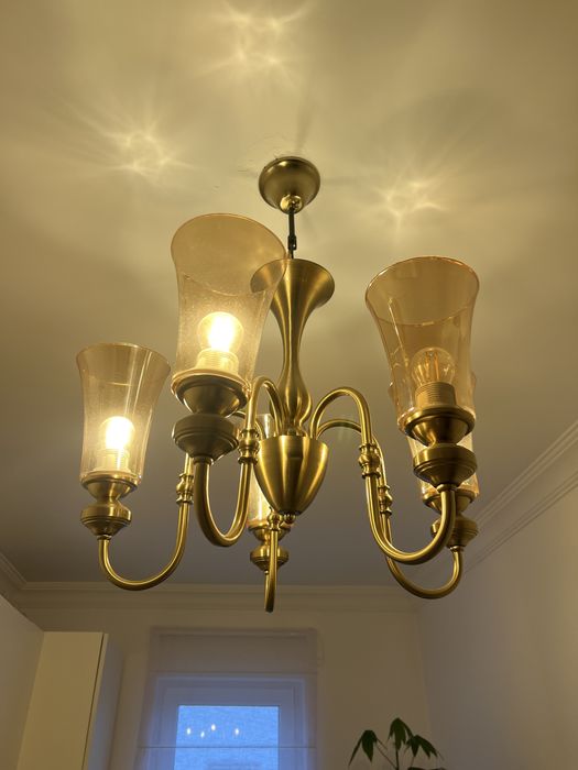 Candelabru auriu cu 5 brate
