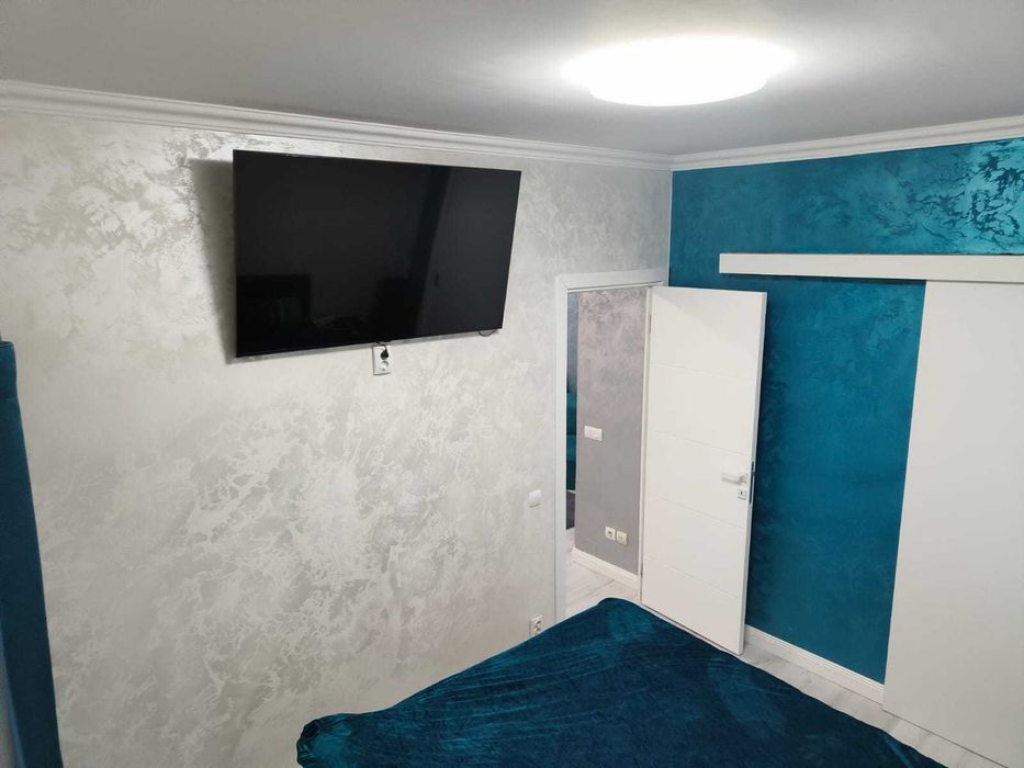 PF Vand apartament 2 cam + terasa + parcare (zona Vivo)