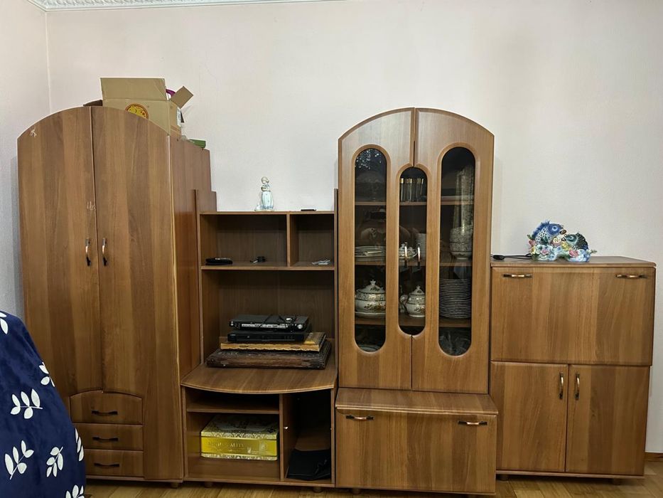 Мебельная горка стенка для гостиной и зала