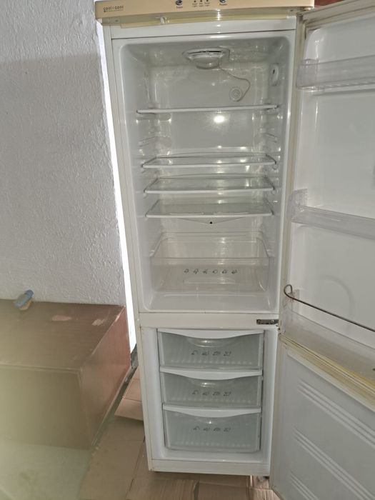 Холодильник в хорошем состоянии