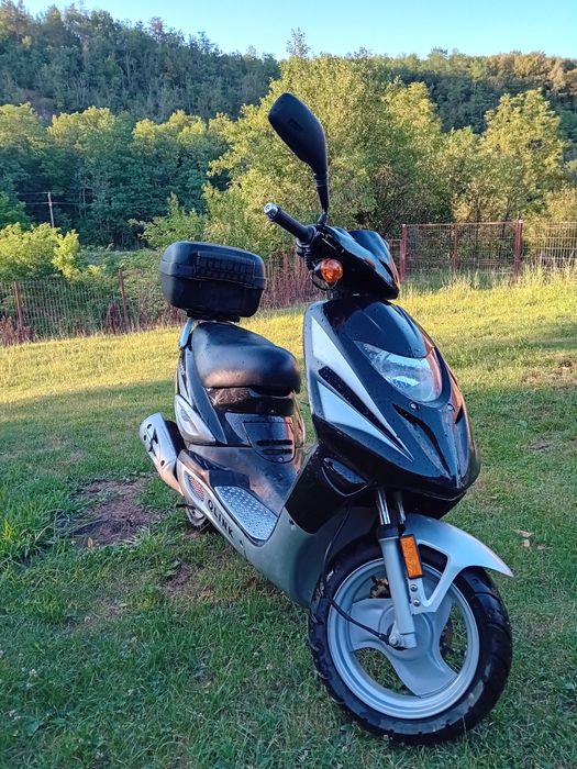 Vând scuter 49 cm în stare bună de funcționare