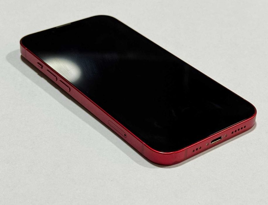 Мобилен телефон Apple iPhone 13 128GB