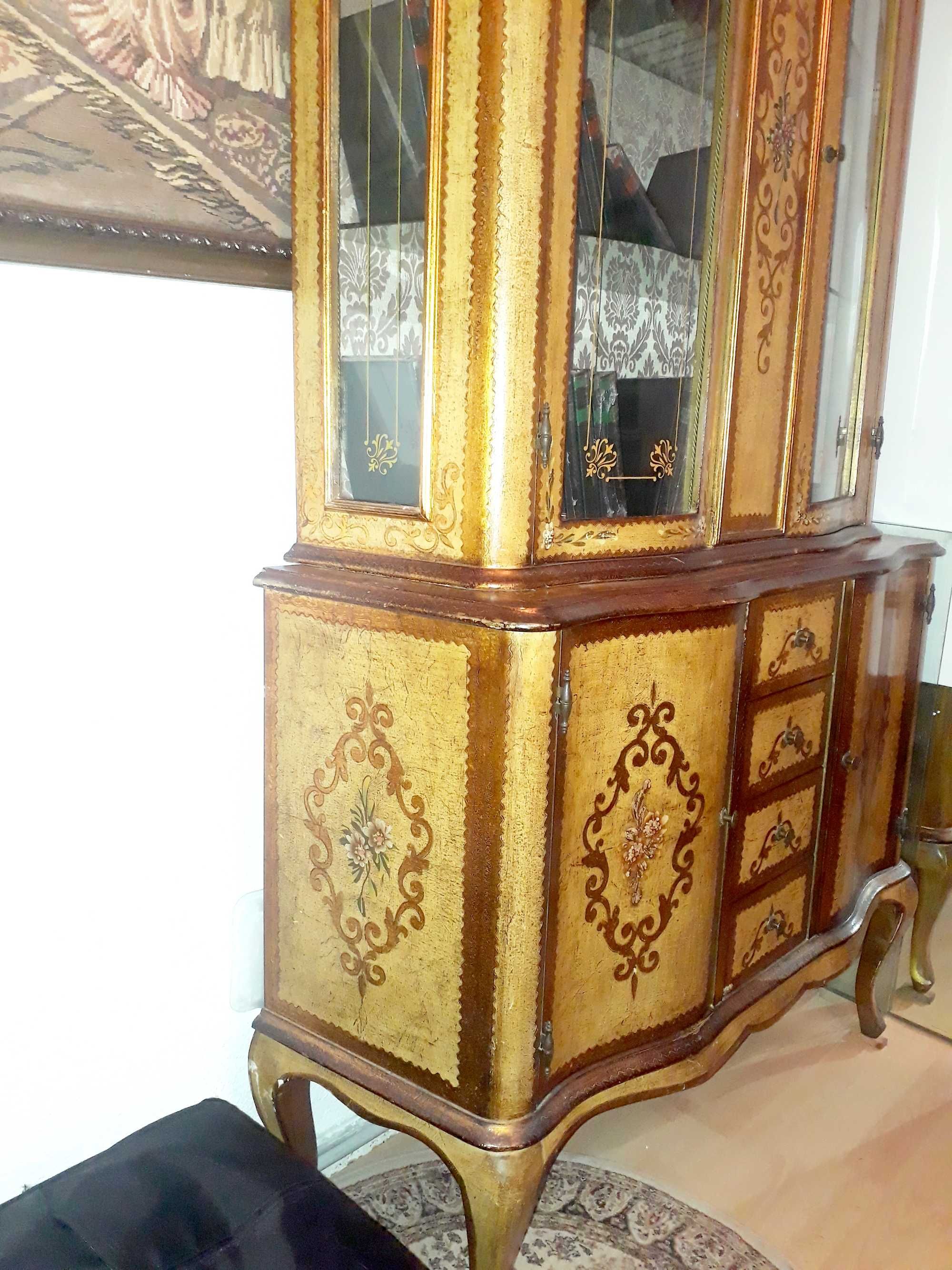 vitrina baroc venetian,mobila antica pictata,vintage,lemn masiv,Italia