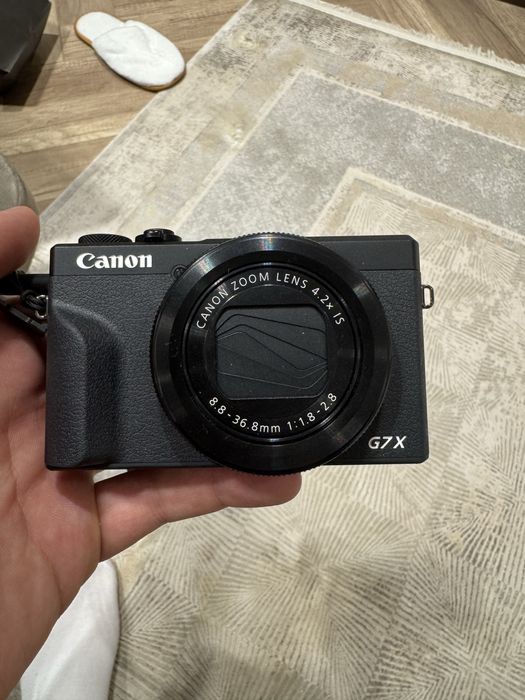 Canon G7X mark III