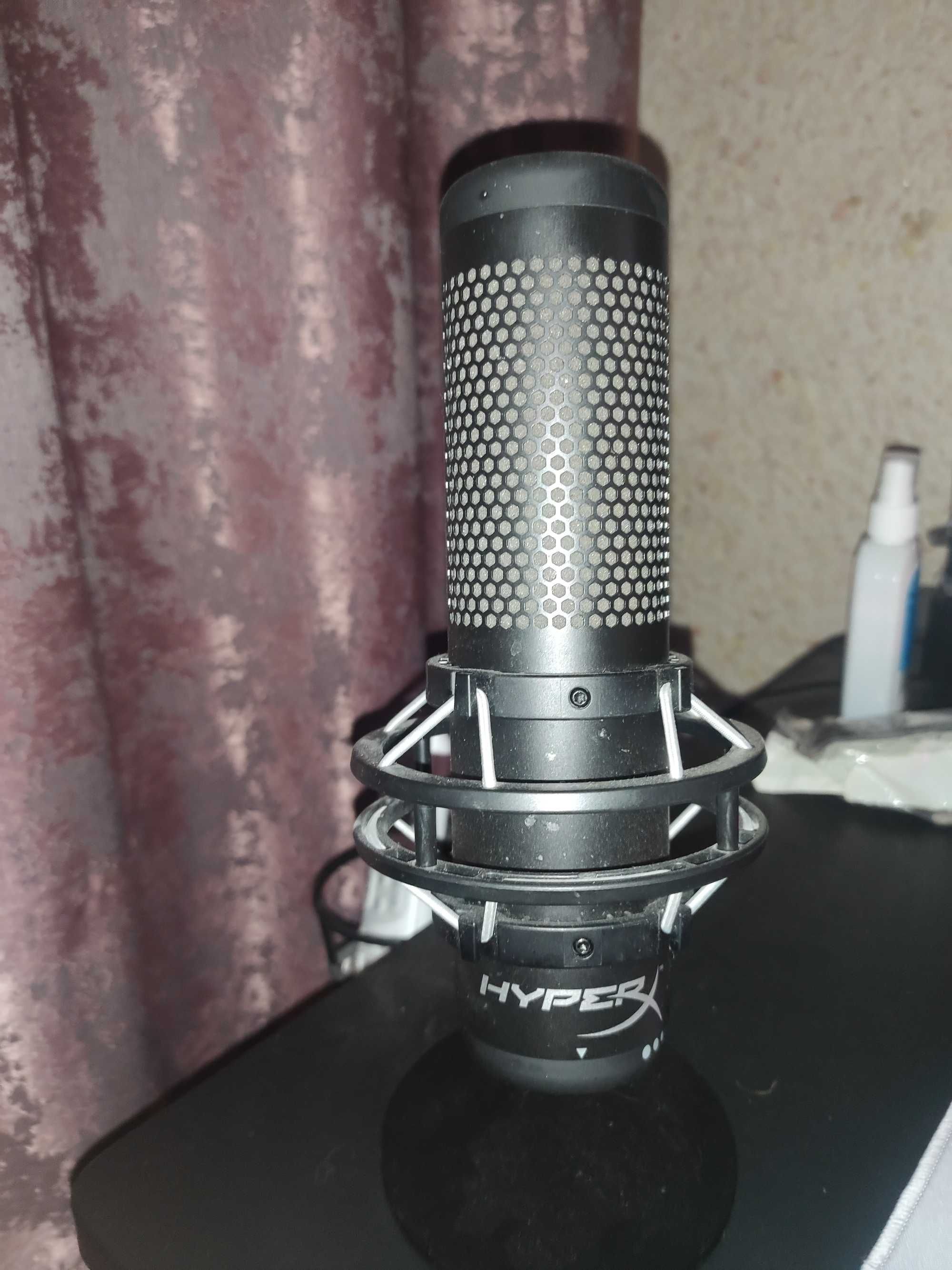 Продам микрофон HyperX