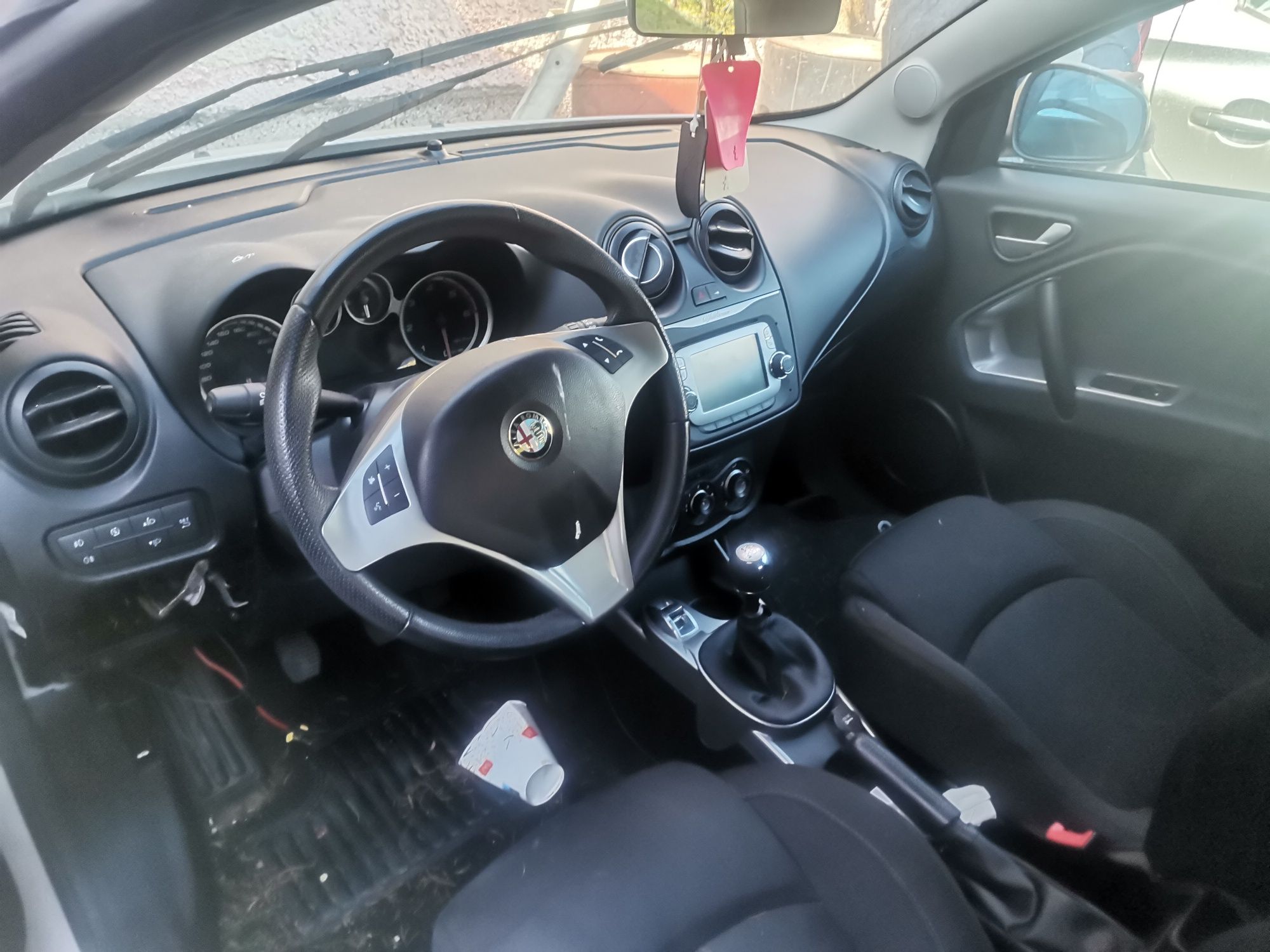 Alfa romeo mito 1.3jtdm 62kw 199b4000 84кс за части
Alfa romeo 1.