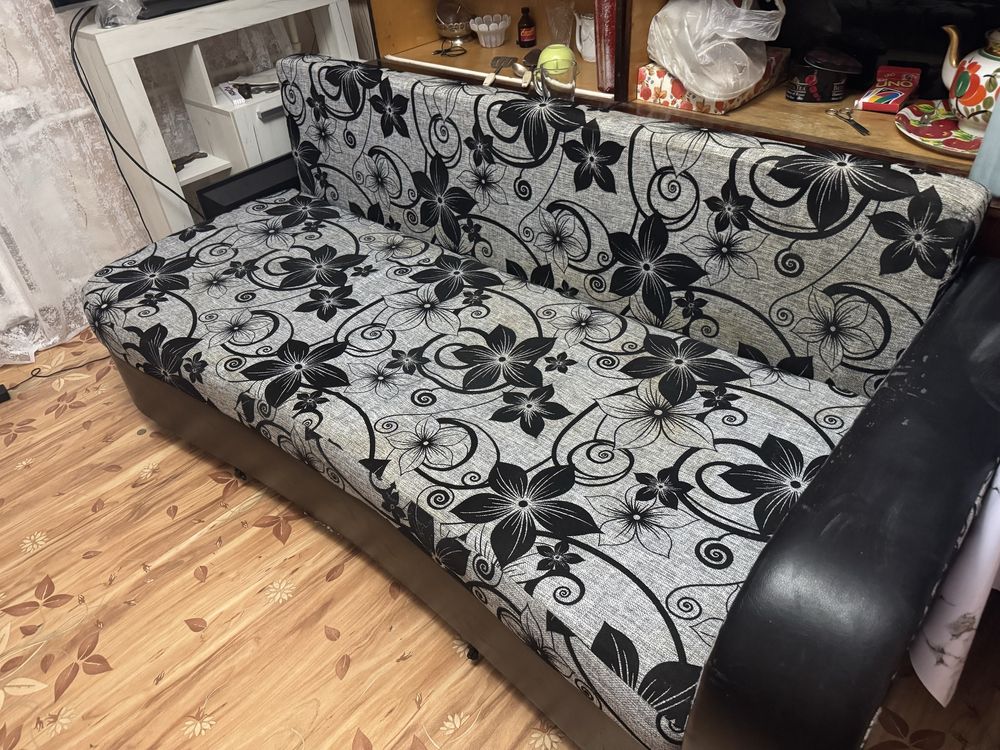 Продам диван не дорого