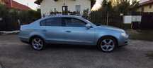 ** Volkswagen Passat berlina **