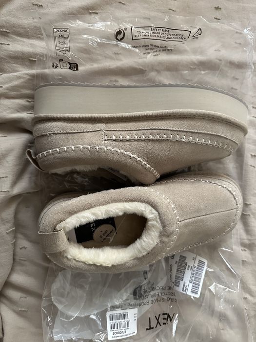 Велурени обувки NEXT