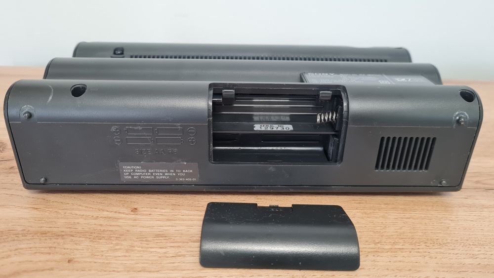 Sony ICF-M400S портативно цифрово радио