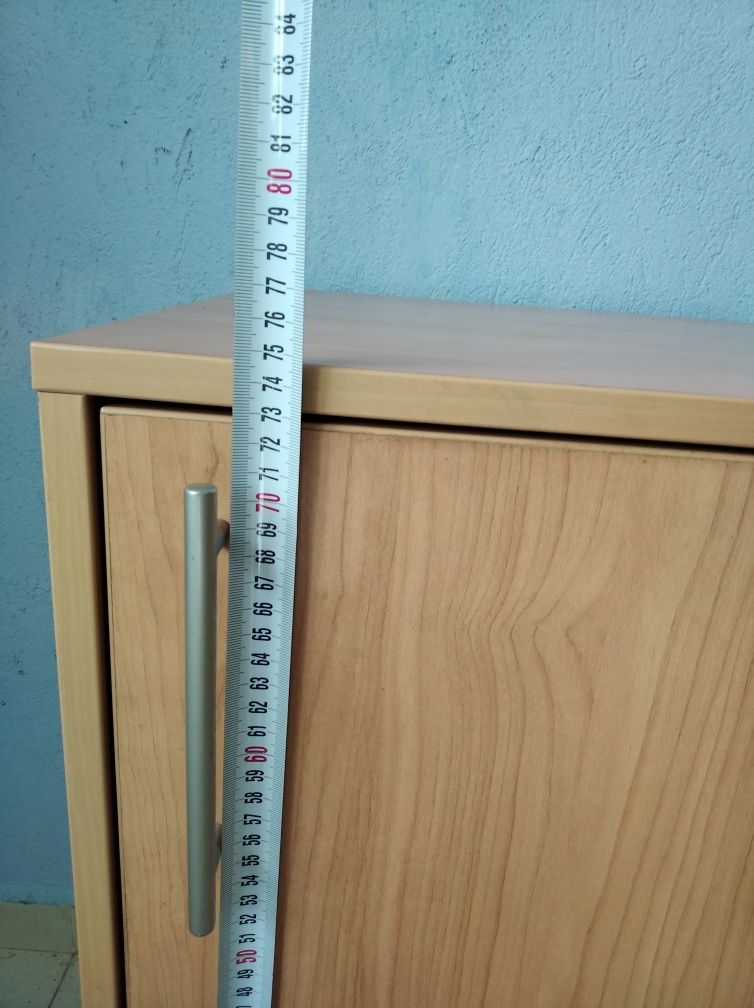 Малък шкаф - 40 лв.